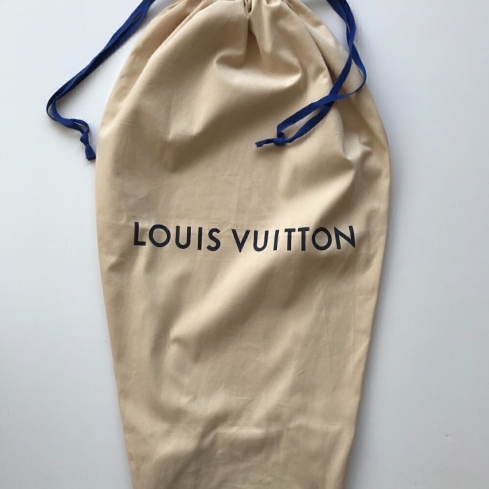 LOUIS VUITTON dust bag, L/XL cotton drawstring, 22” x 34”, 11" sq bottom